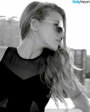 Tracy Spiridakos / spiridakos фото голая #0010