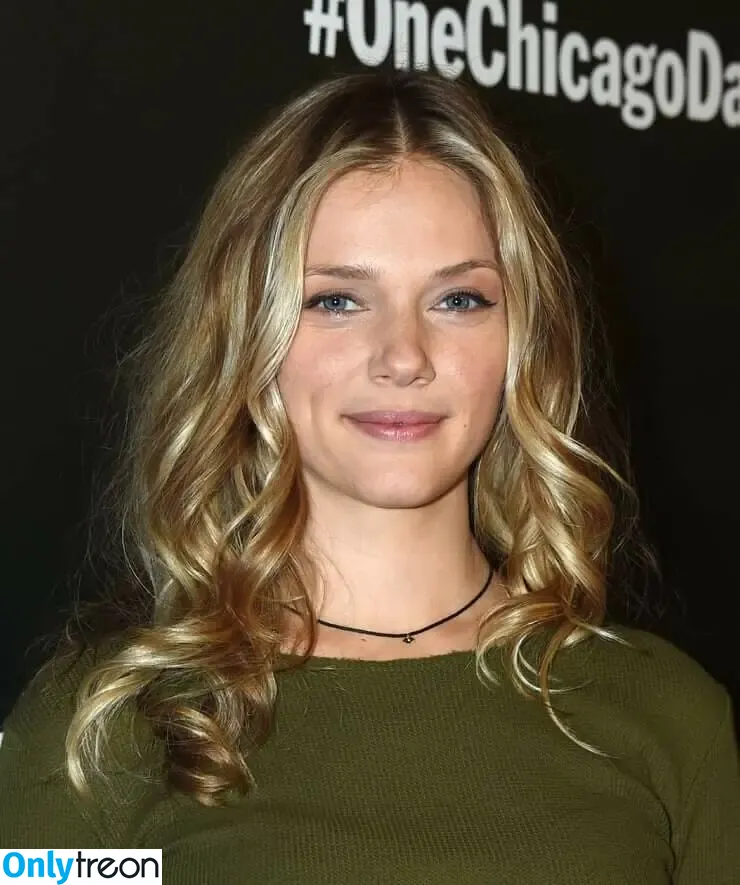 Tracy Spiridakos nude photo #0008 (spiridakos)