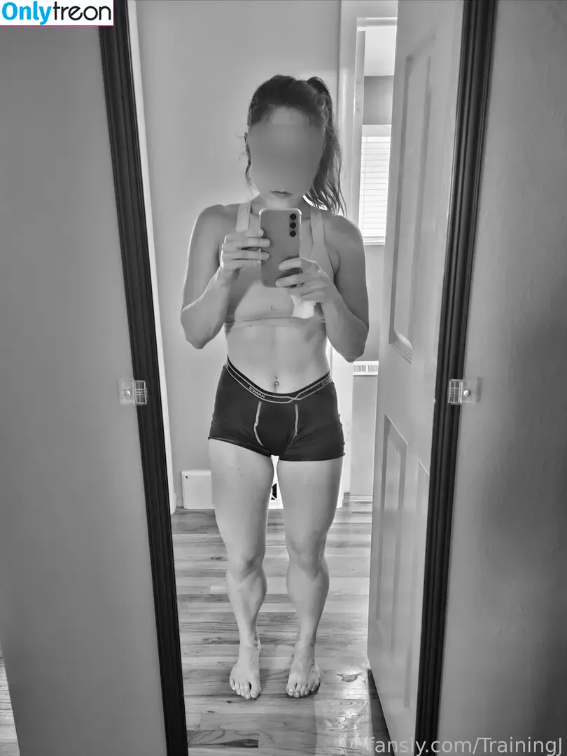 TrainingJ nude photo #0104 (training__dj)