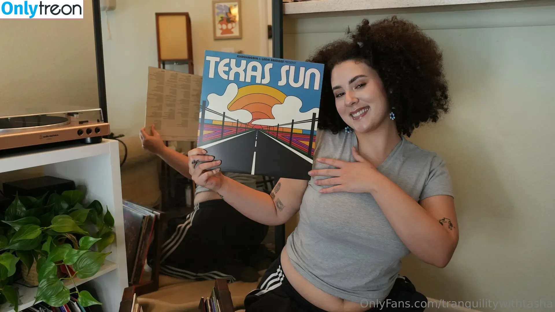 tranquilitywithtasha nude photo #0122 (tashaschalk)