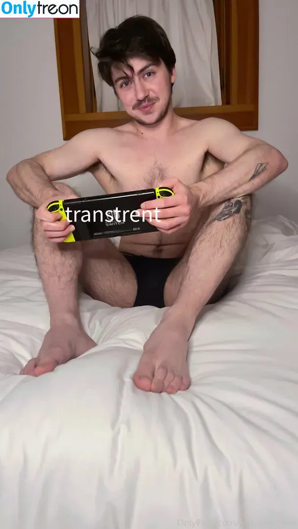 transtrentfree голая photo #0008 (toesaintfree)
