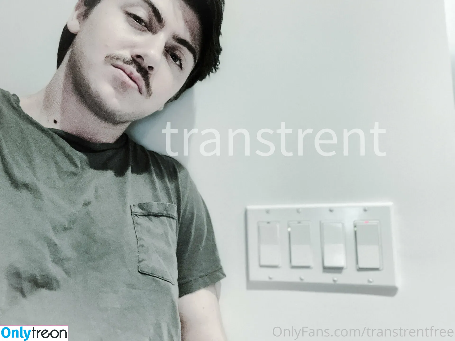 transtrentfree голая photo #0032 (toesaintfree)