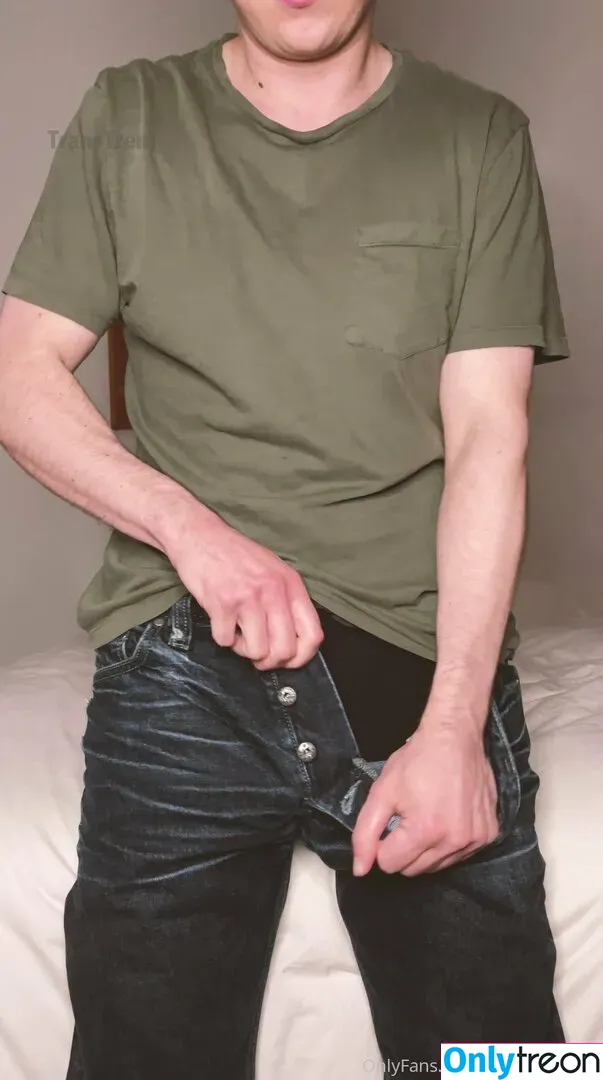 transtrentfree голая photo #0033 (toesaintfree)