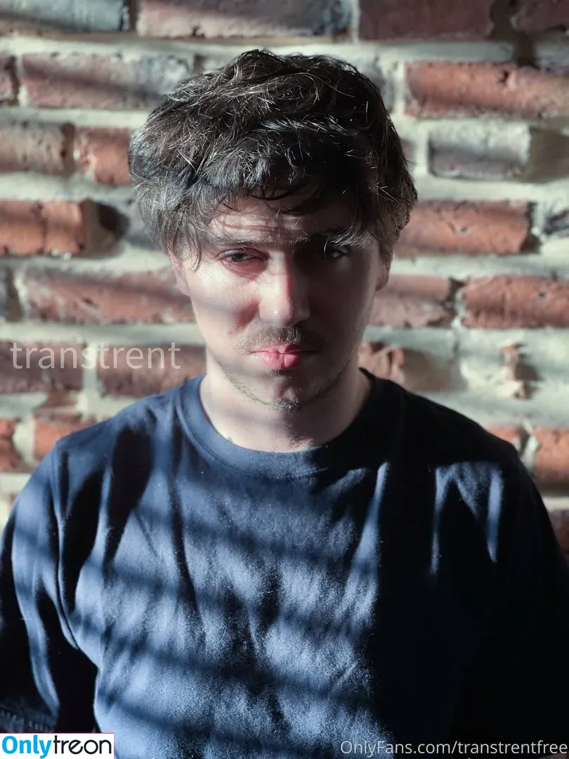transtrentfree голая photo #0044 (toesaintfree)