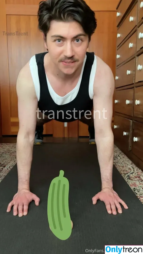 transtrentfree голая photo #0090 (toesaintfree)