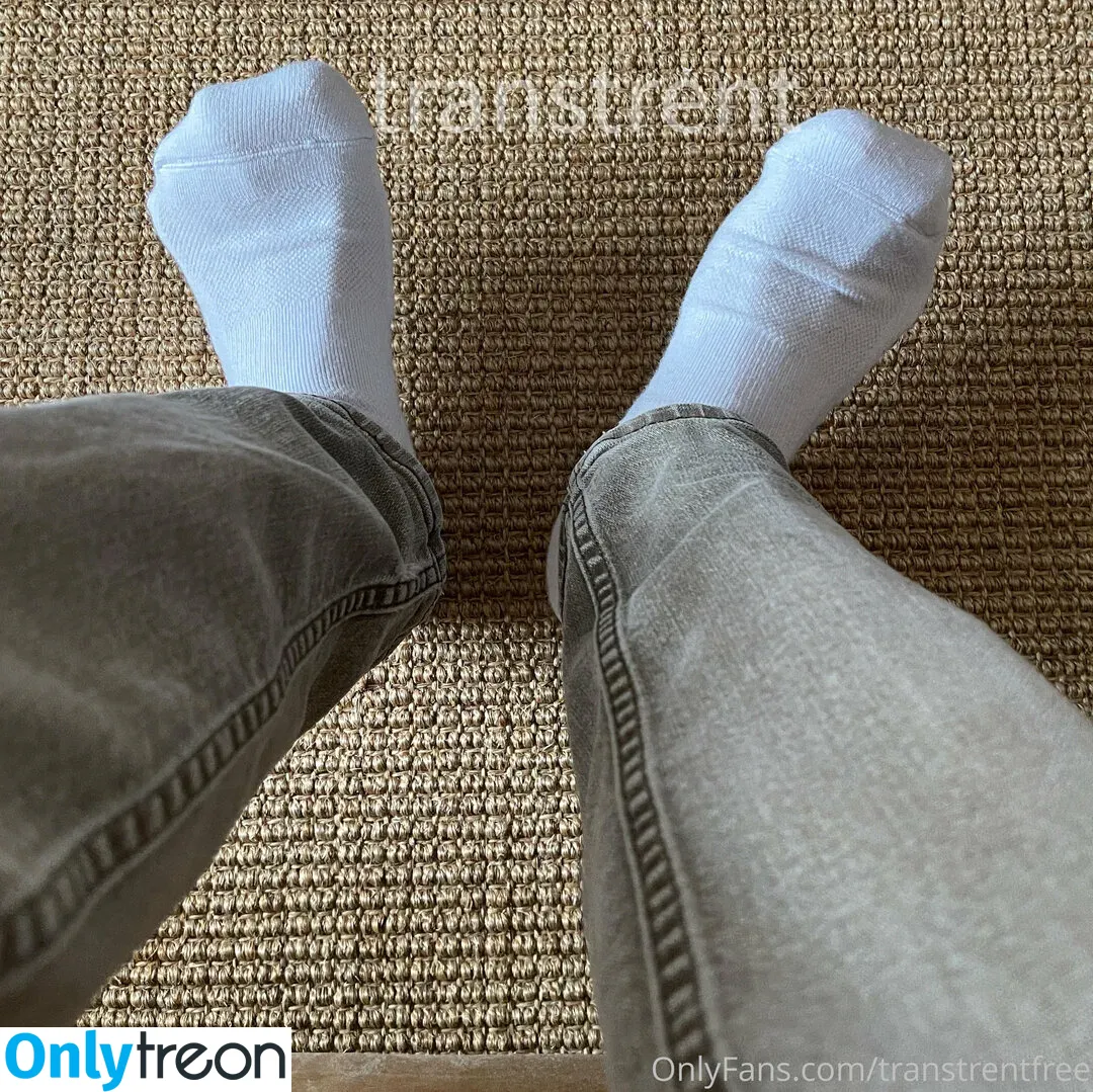 transtrentfree голая photo #0096 (toesaintfree)