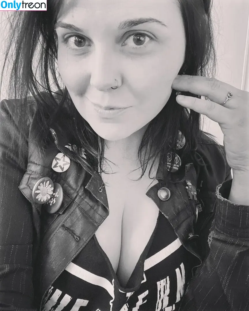 Trash Princess nude photo #0008 (_notthatnice / notthatnice)
