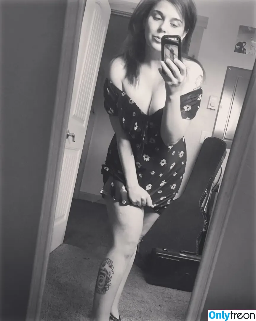 Trash Princess nude photo #0034 (_notthatnice / notthatnice)