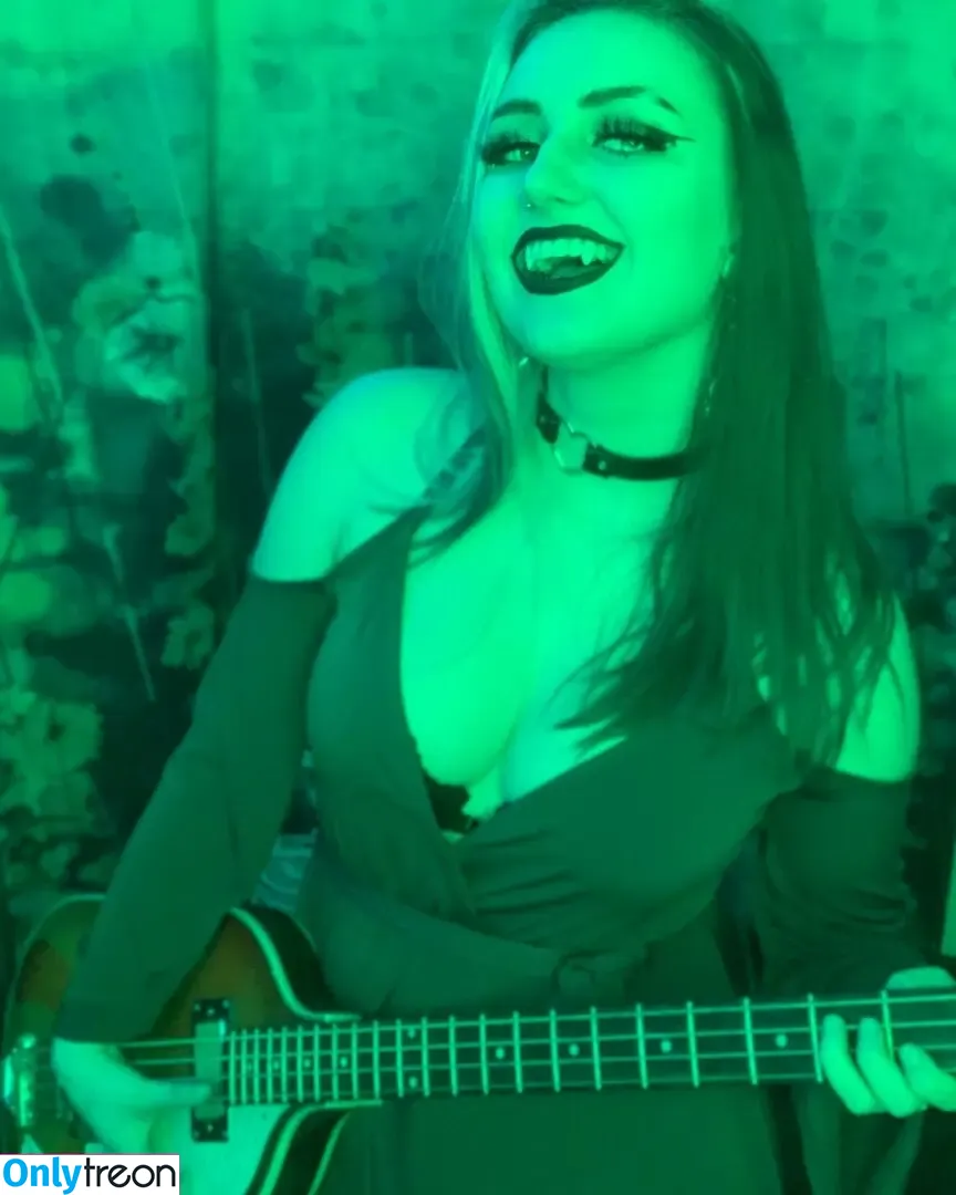 Trashabag nude photo #0003 (trashabagtv)