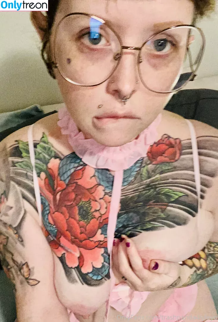 trashpanda4lyfeyo nude photo #0014 (trashpanda4lyfeyo)