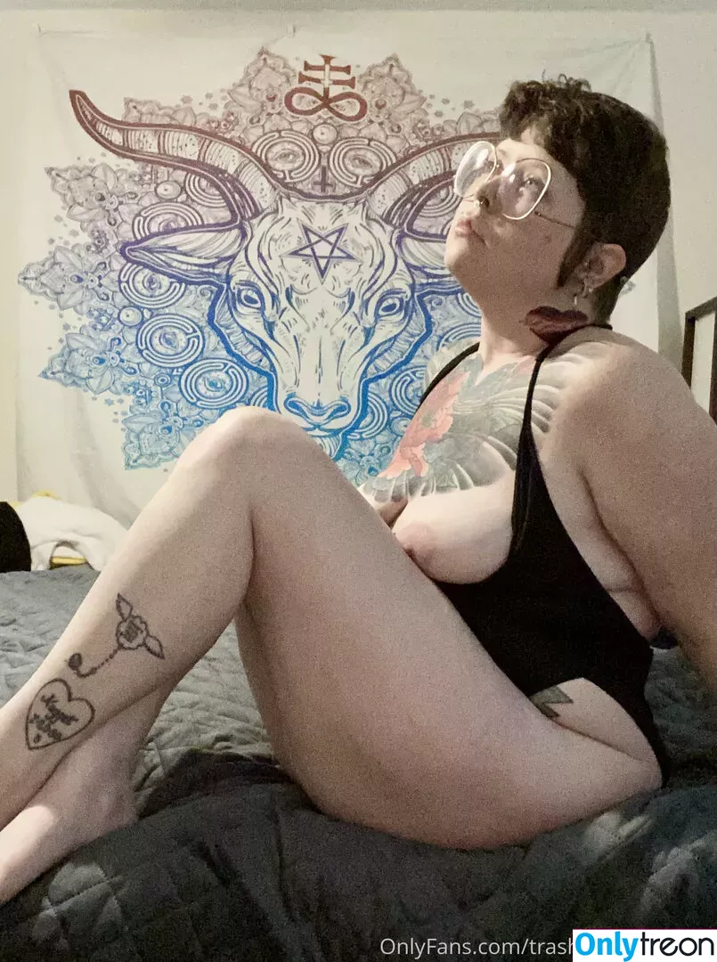 trashpanda4lyfeyo nude photo #0061 (trashpanda4lyfeyo)