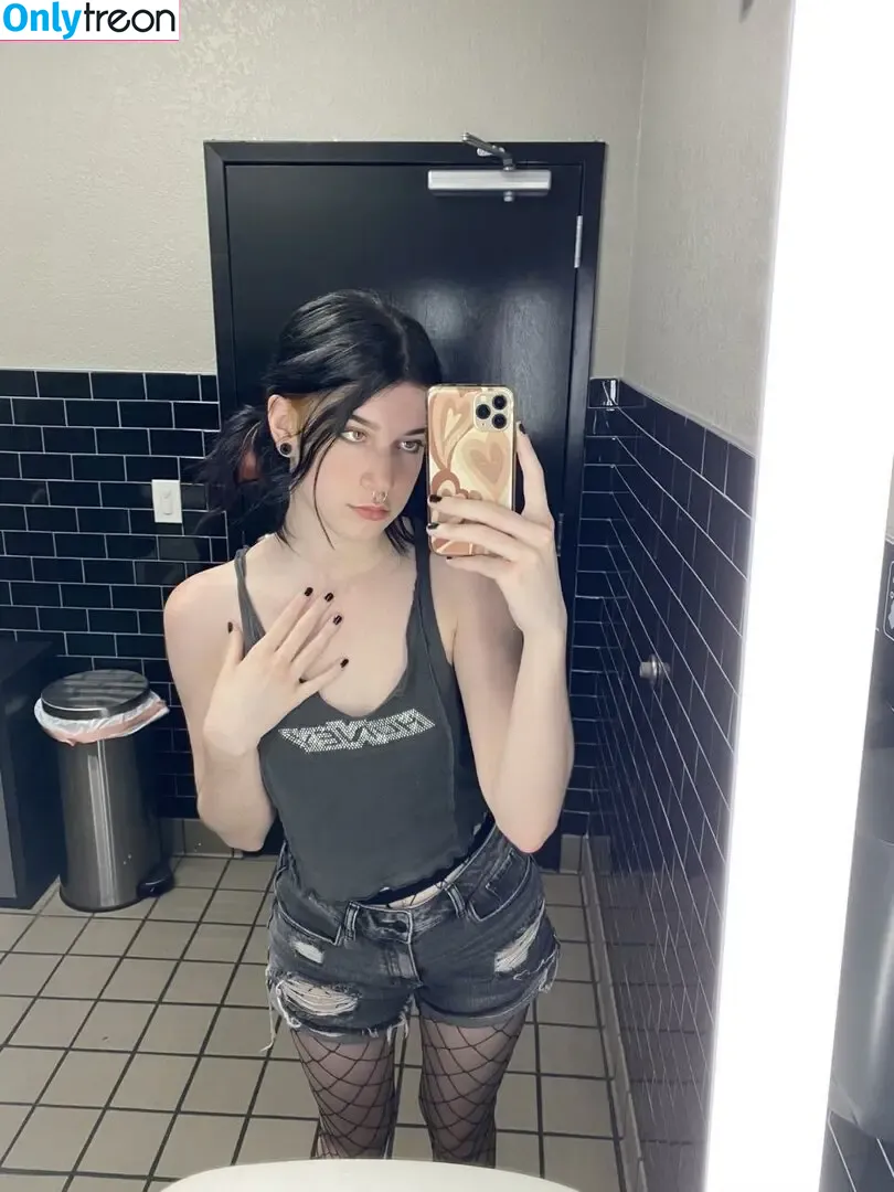 Trashpotatopie nude photo #0008 (Trashedpotatopie / wholepotato)