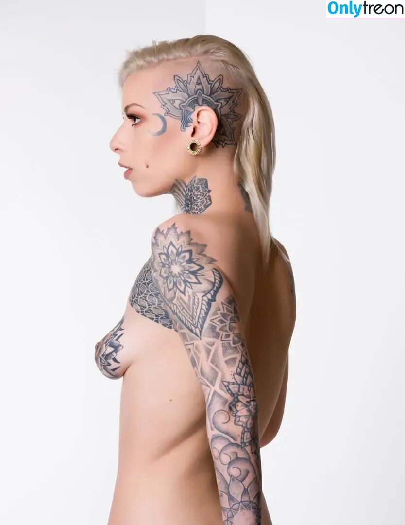 Trashyfvck nude photo #0005 (Trashyfvck)