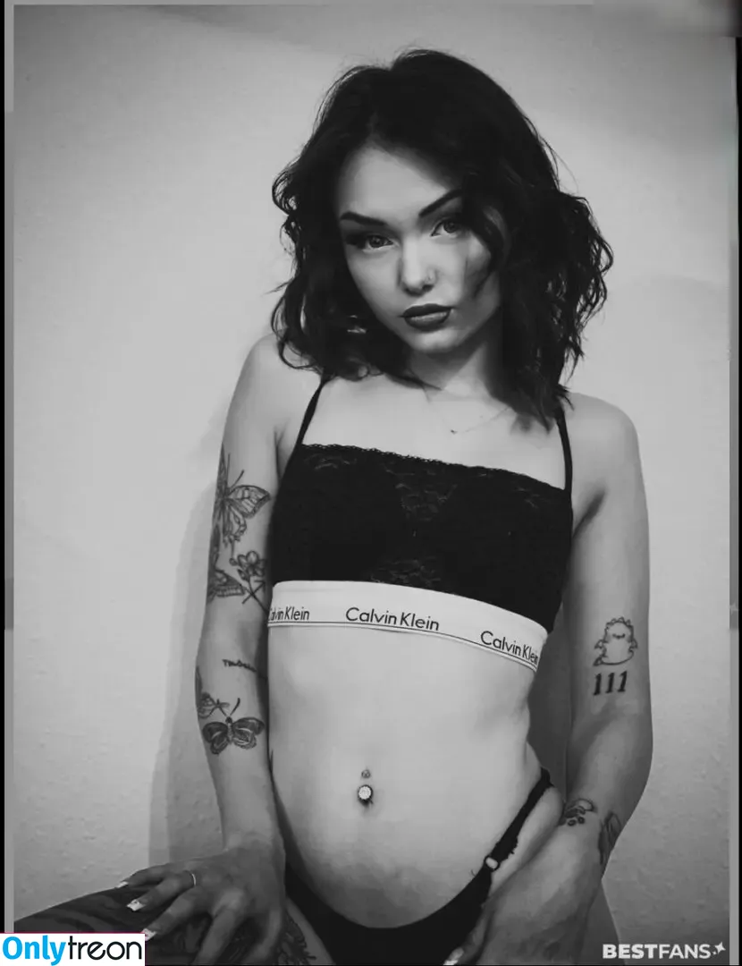 Traumwandler Allegra nude photo #0050 (traumwandler)