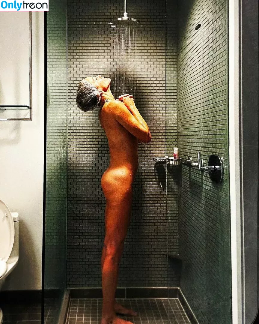 Tricia Helfer голая photo #0172 (Cylon / officialtriciahelfer)