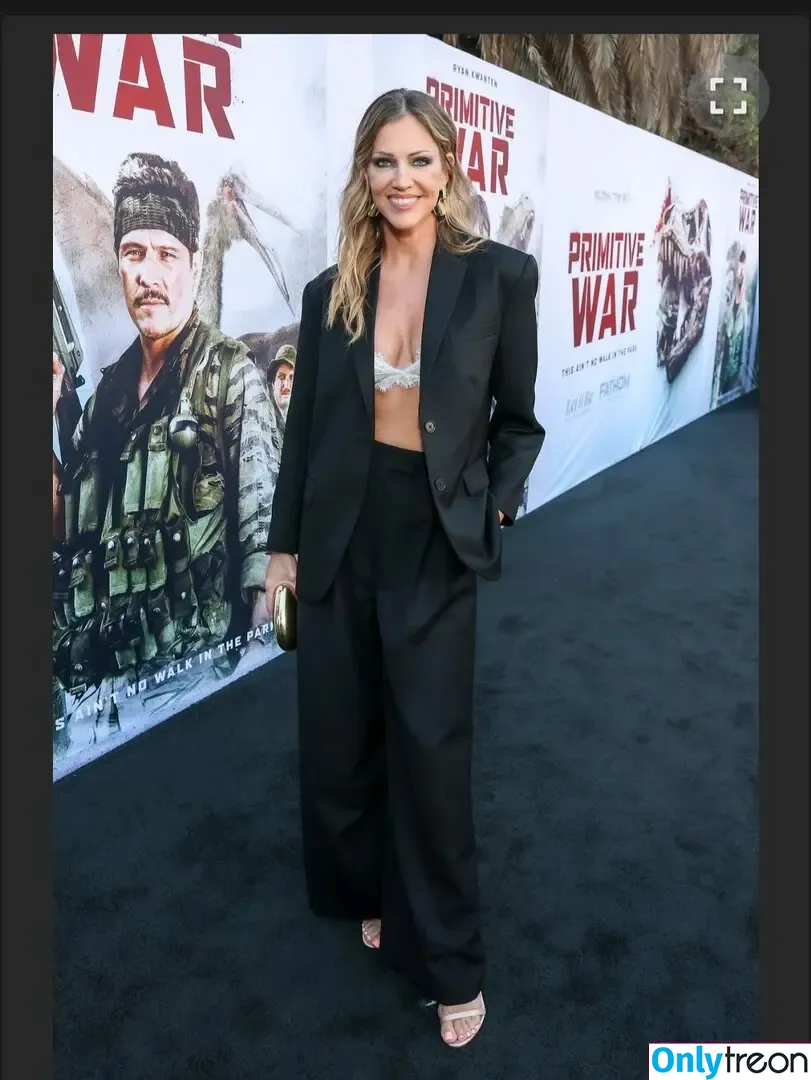 Tricia Helfer голая photo #0386 (Cylon / officialtriciahelfer)