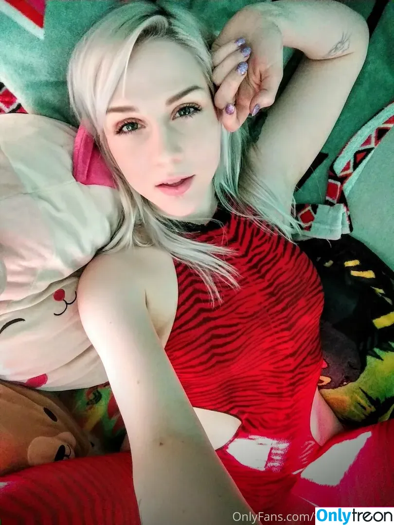 tricky__nymph nude photo #0109 (CassieCatnip / TrickyNymph / tricky_nymph / tricky_nymph_)