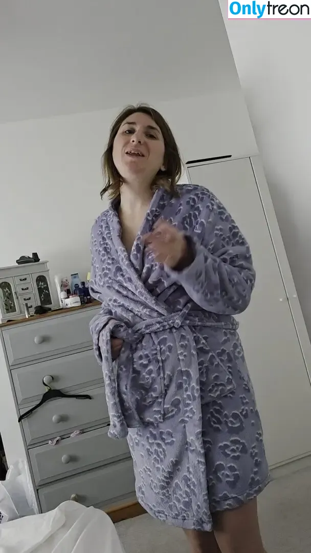 Trimalchio87 голая photo #1160 (Bee)