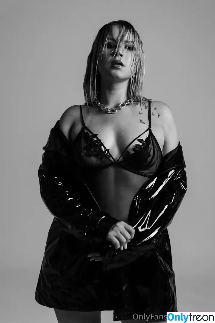 Trini.x голая photo #0030 (Trinity.x / trini_x)