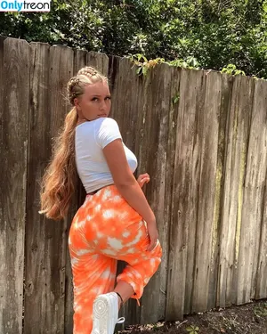 Trinity Charlton / trinity_clara / trinityy.raine nude photo #0010