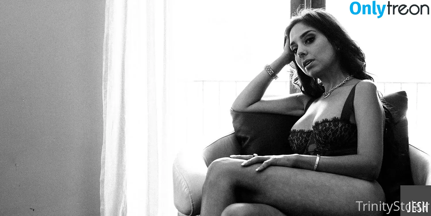trinitystclair nude photo #0007 (officialtrinitystclair)