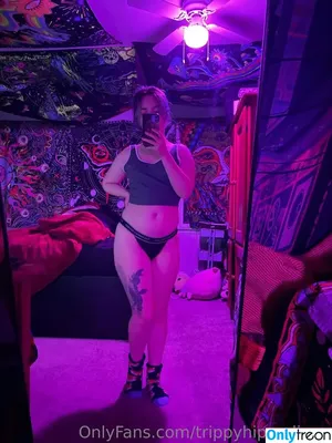 trippyhippydippy / trippy.hippy.dippy nude photo #0028