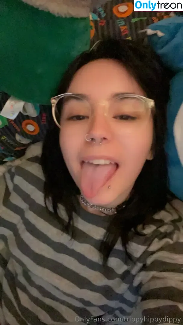 trippyhippydippy nude photo #0059 (trippy.hippy.dippy)