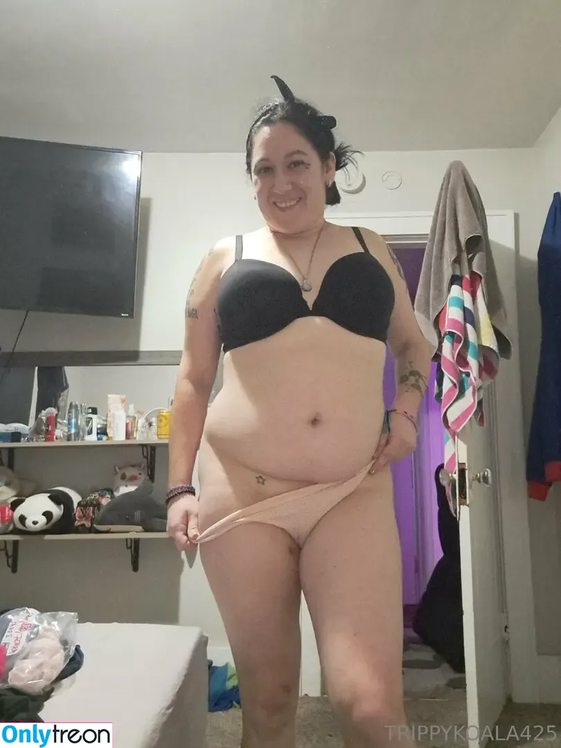 trippykoala425 nude photo #0015 (trippykoala425)