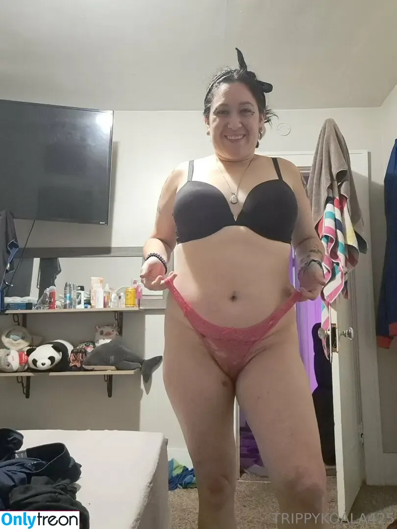 trippykoala425 nude photo #0041 (trippykoala425)