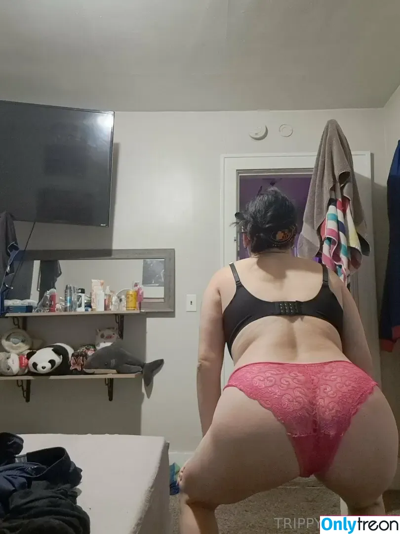 trippykoala425 nude photo #0042 (trippykoala425)