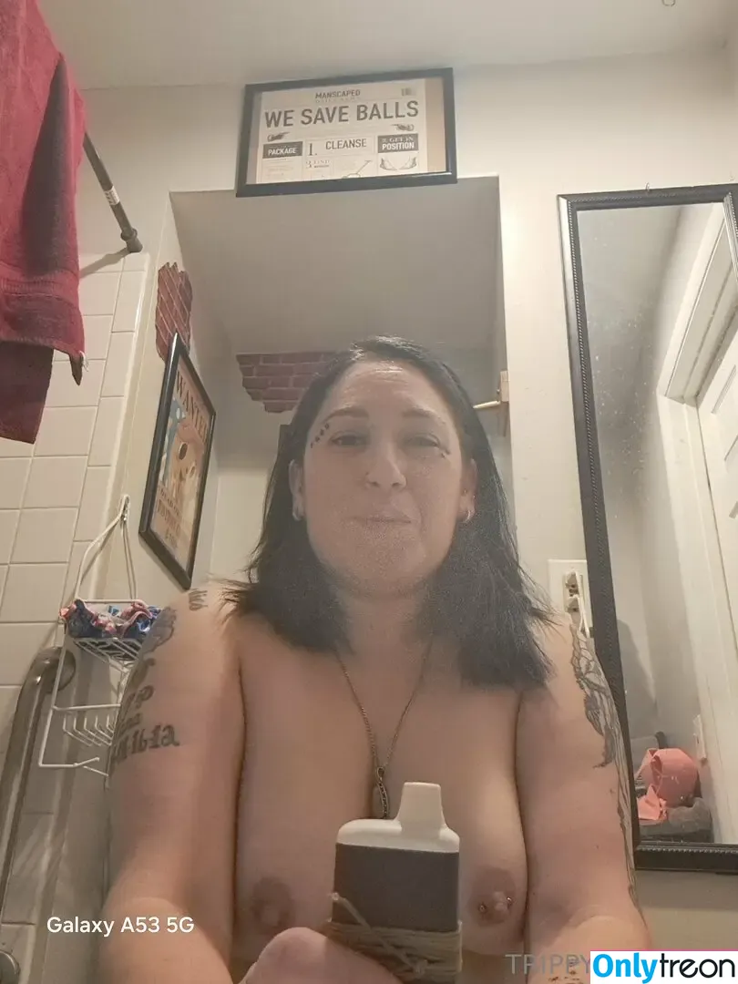 trippykoala425 nude photo #0102 (trippykoala425)