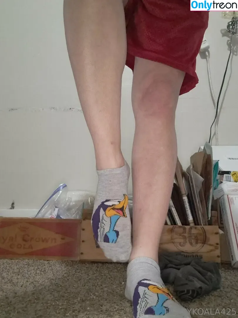 trippykoala425 nude photo #0110 (trippykoala425)