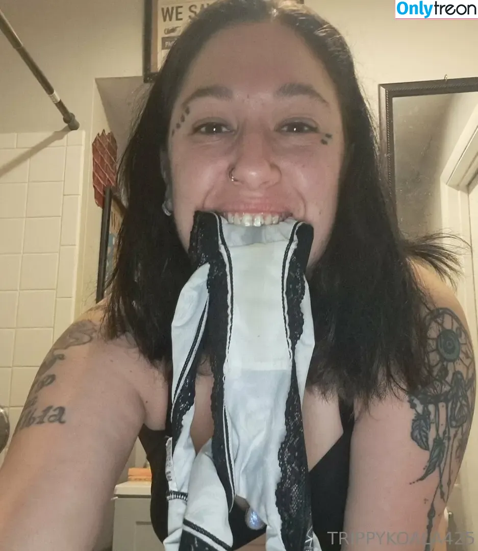 trippykoala425 nude photo #0167 (trippykoala425)