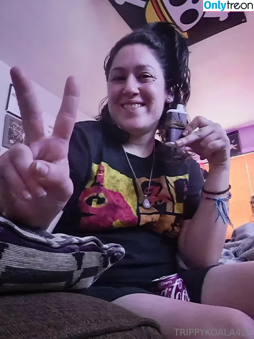 trippykoala425 nude photo #0177 (trippykoala425)