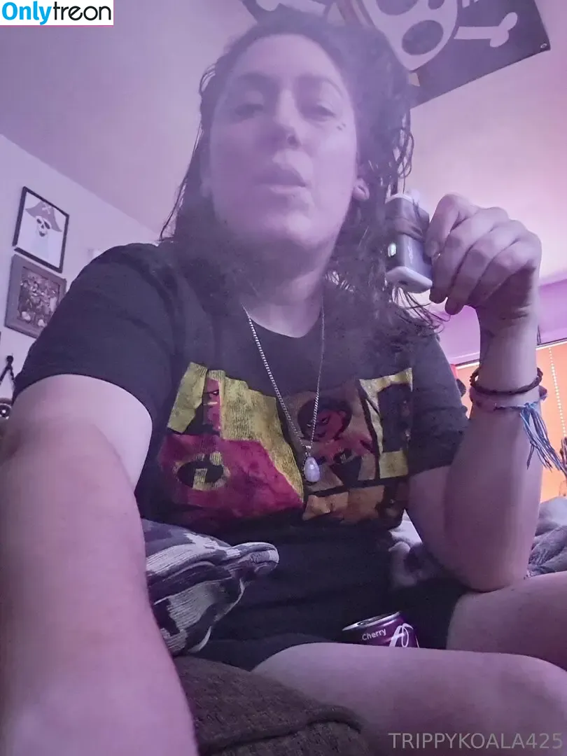 trippykoala425 nude photo #0178 (trippykoala425)