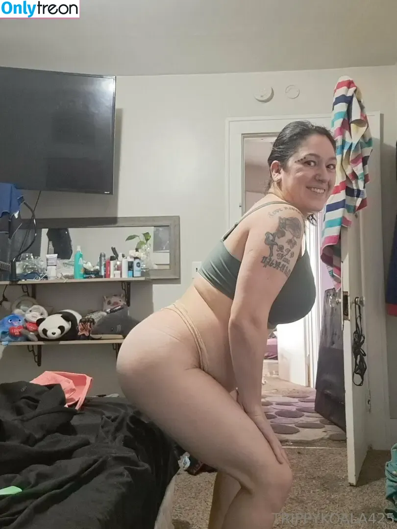 trippykoala425 nude photo #0186 (trippykoala425)