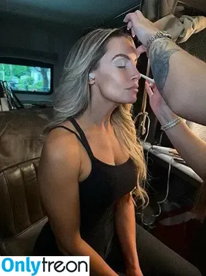 Trish Stratus / trishstratuscom nude photo #1965