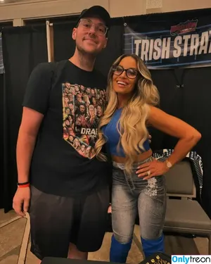 Trish Stratus / trishstratuscom nude photo #1972