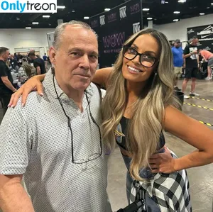 Trish Stratus / trishstratuscom nude photo #2113