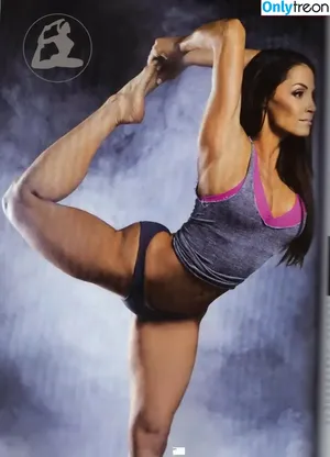 Trish Stratus / trishstratuscom nude photo #2203