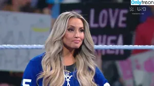 Trish Stratus / trishstratuscom nude photo #2301