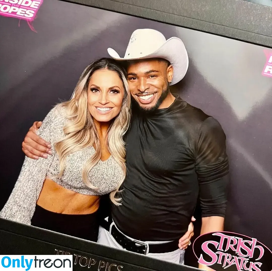 Trish Stratus голая photo #2032 (trishstratuscom)