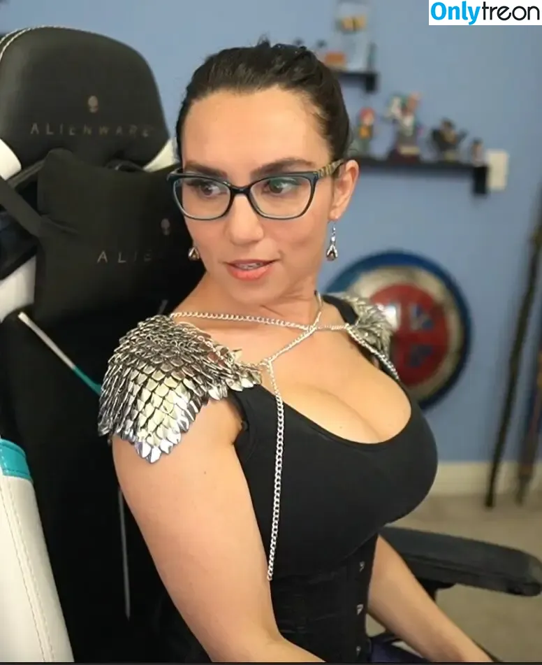 Trisha Hershberger голая photo #0420 (thatgrltrish)