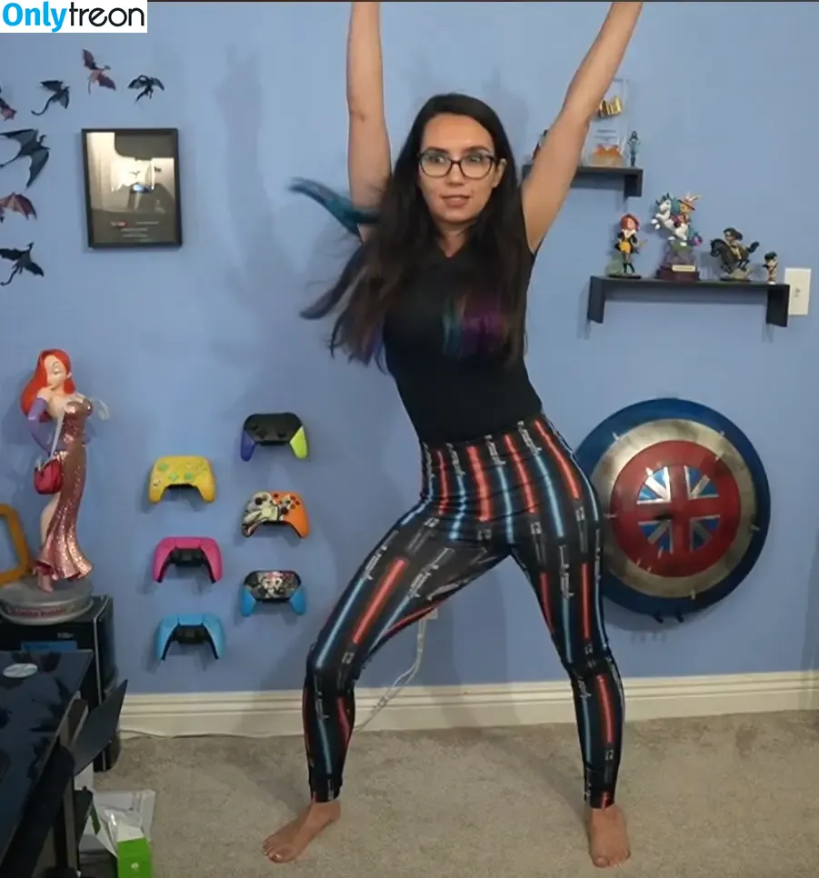 Trisha Hershberger голая photo #0603 (thatgrltrish)