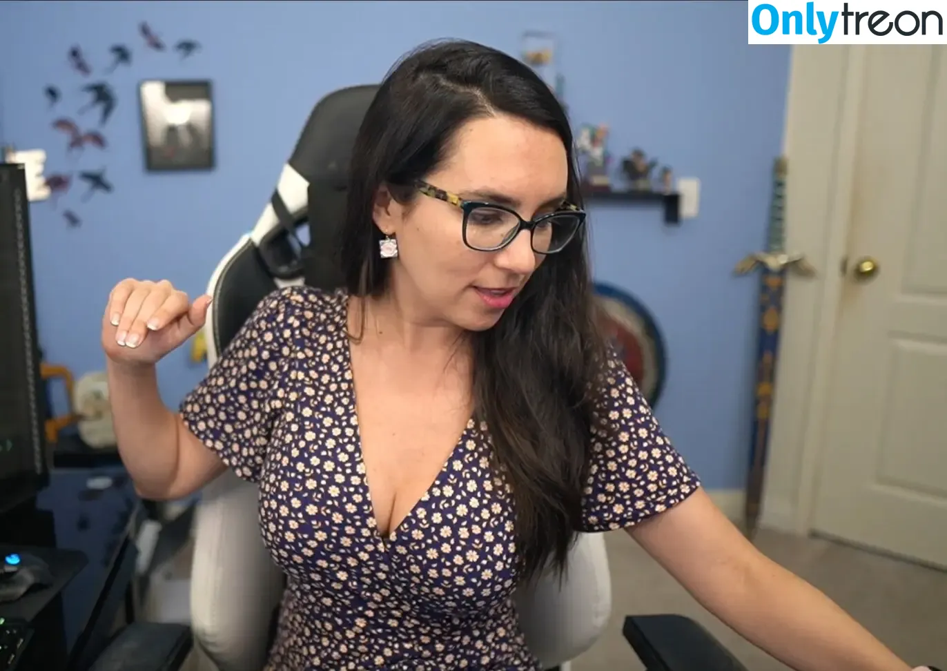 Trisha Hershberger голая photo #0770 (thatgrltrish)