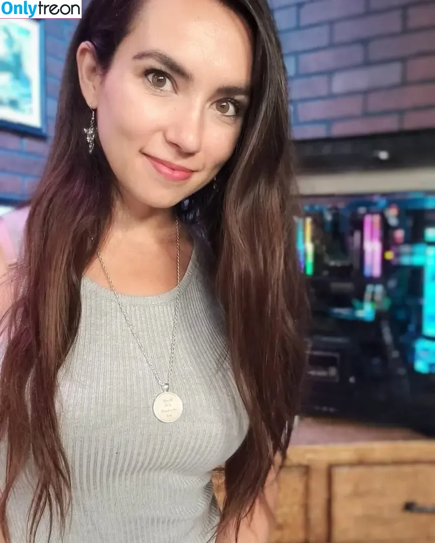 Trisha Hershberger голая photo #1403 (thatgrltrish)