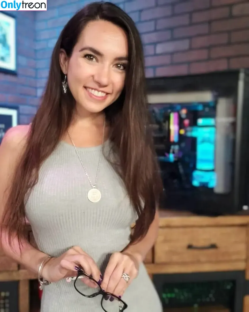 Trisha Hershberger голая photo #1404 (thatgrltrish)