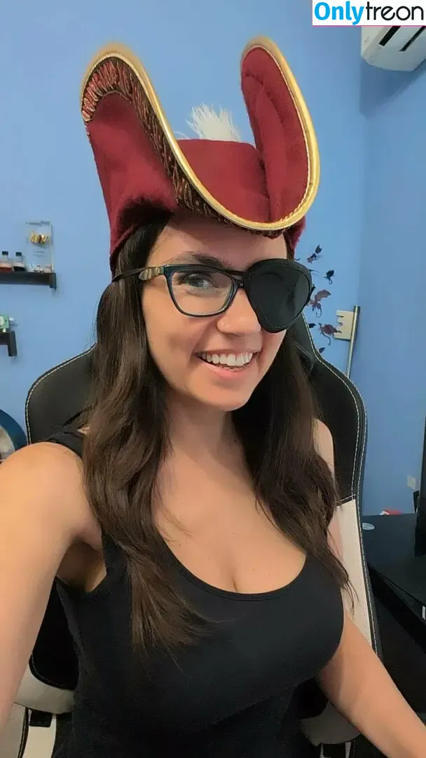 Trisha Hershberger nude photo #1557 (thatgrltrish)