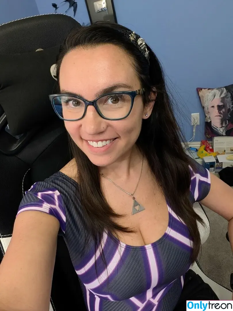 Trisha Hershberger nude photo #1558 (thatgrltrish)