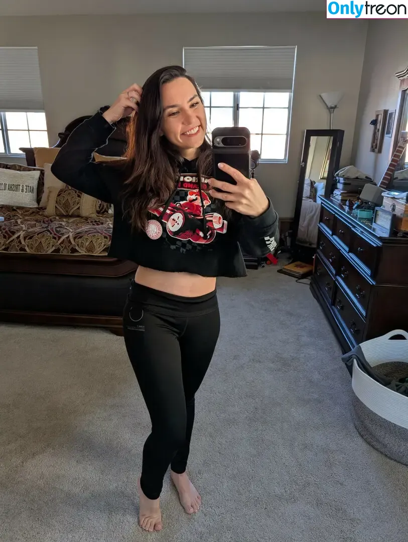 Trisha Hershberger nude photo #1566 (thatgrltrish)